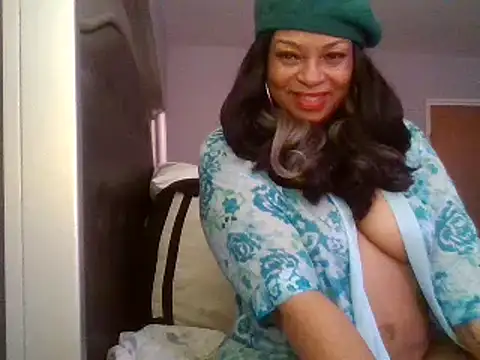 Snapshot of MSweetLindaParks chatting on January 25, 2025, 3:52 pm MSweetLindaParks online show from January 25, 2025, 3:52 pm