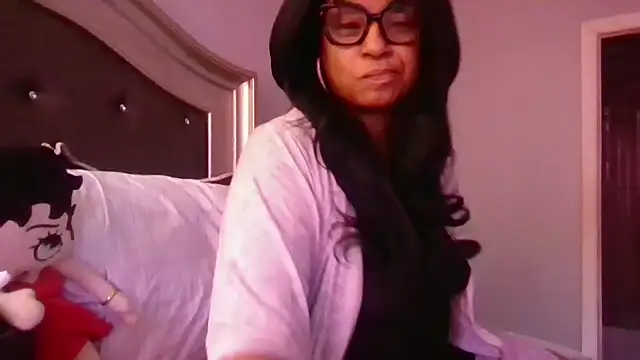 MSweetLindaParks online show from February 6, 2026, 6:00 pm