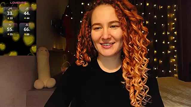 AgnesGraham online show from December 17, 2024, 7:48 pm