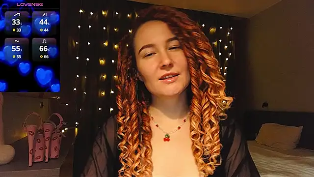 AgnesGraham online show from December 19, 2024, 6:34 pm