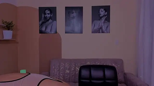 ToriCrossX online show from March 9, 2026, 3:38 pm