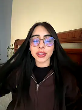 isabella jade online show from September 25, 2025, 1:15 pm