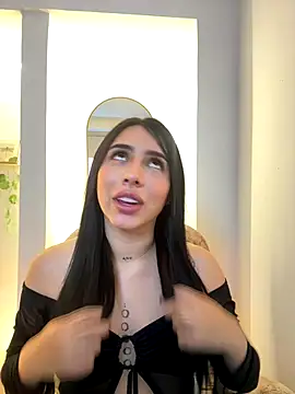 isabella jade online show from December 20, 2025, 12:40 am