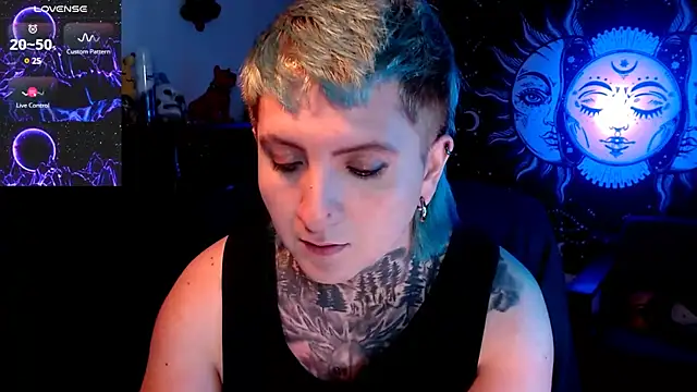 Marieblueeyes online show from March 16, 2025, 2:32 am