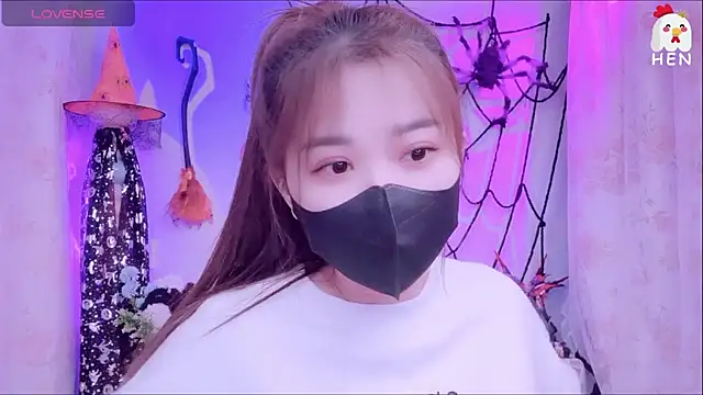 hen237 online show from November 2, 2025, 12:35 am