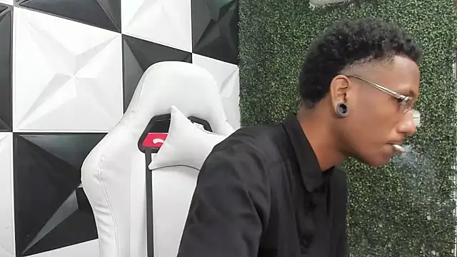 Snapshot of ManSant chatting on March 2, 2026, 3:08 pm ManSant online show from March 2, 2026, 3:08 pm