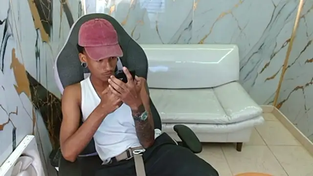 Snapshot of ManSant chatting on April 6, 2026, 4:52 pm ManSant online show from April 6, 2026, 4:52 pm