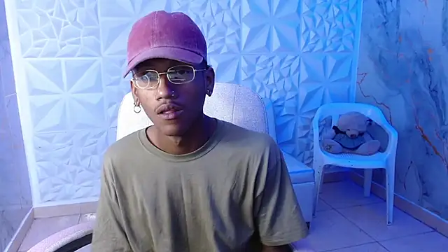 Snapshot of ManSant chatting on April 12, 2026, 4:34 pm ManSant online show from April 12, 2026, 4:34 pm