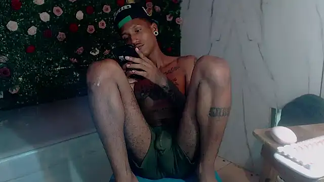 Snapshot of ManSant chatting on April 15, 2026, 7:58 pm ManSant online show from April 15, 2026, 7:58 pm