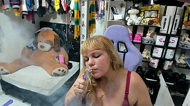 Snapshot of allsson_queen chatting on September 26, 2025, 8:02 pm allsson queen online show from September 26, 2025, 8:02 pm