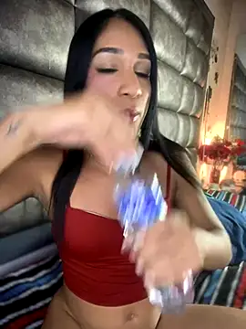 Ashly Miller online show from November 12, 2025, 7:57 pm