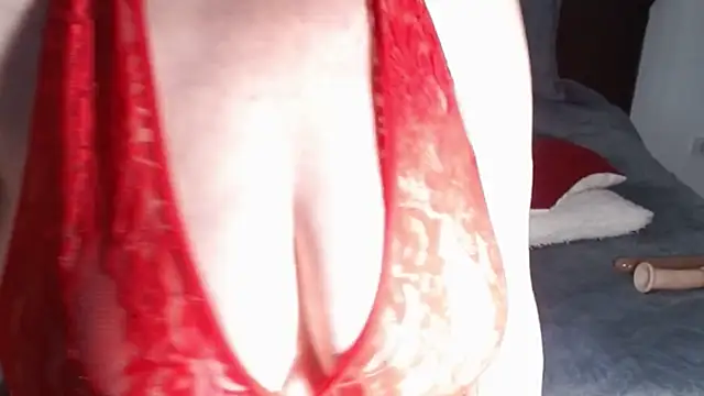 ina tits online show from December 15, 2025, 11:25 am