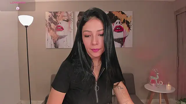 LilaWest online show from November 12, 2025, 2:17 pm