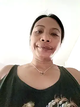 Snapshot of KinkyKit_May chatting on December 4, 2024, 2:20 am KinkyKit May online show from December 4, 2024, 2:20 am