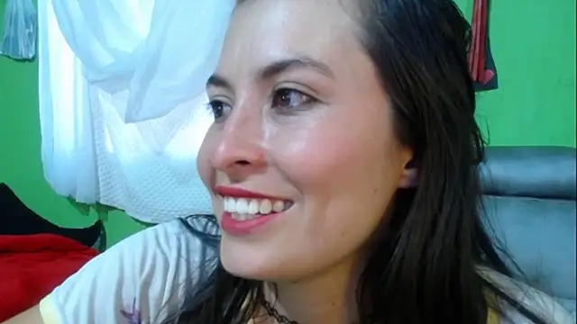 Snapshot of Alexandrasaenz chatting on January 2, 2025, 10:44 pm Alexandrasaenz online show from January 2, 2025, 10:44 pm