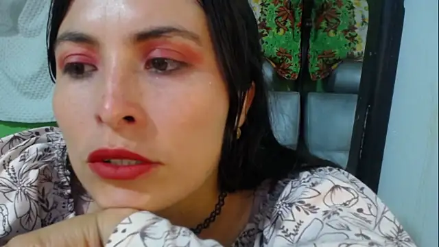 Snapshot of Alexandrasaenz chatting on January 25, 2025, 11:54 pm Alexandrasaenz online show from January 25, 2025, 11:54 pm