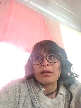 Snapshot of Alexandrasaenz chatting on October 18, 2025, 2:29 pm Alexandrasaenz online show from October 18, 2025, 2:29 pm