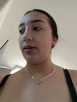 Snapshot of Hannahoff chatting on January 12, 2025, 9:19 pm Hannahoff online show from January 12, 2025, 9:19 pm