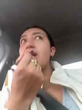 Snapshot of Hannahoff chatting on February 2, 2025, 6:10 pm Hannahoff online show from February 2, 2025, 6:10 pm