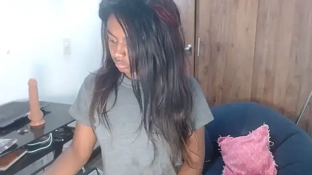 Snapshot of charlott7 chatting on December 14, 2024, 3:18 am charlott7 online show from December 14, 2024, 3:18 am