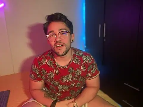 Im sophiie online show from January 26, 2025, 8:57 am