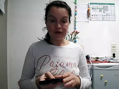 LoveNBloom online show from January 30, 2025, 9:47 pm