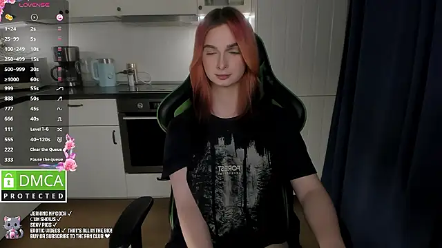 Lee Loo online show from December 9, 2024, 2:17 pm