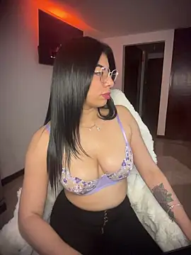 Miaparkerss  online show from March 1, 2026, 9:39 pm