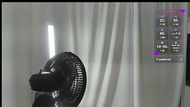 Snapshot of AlmaSean chatting on December 10, 2024, 7:22 pm AlmaSean online show from December 10, 2024, 7:22 pm