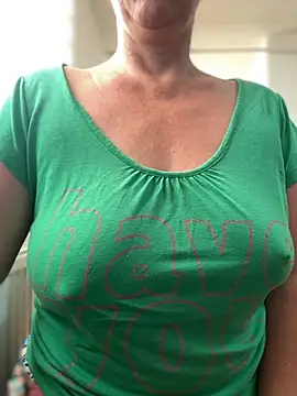 sweetmystery1 online show from September 27, 2025, 3:28 pm