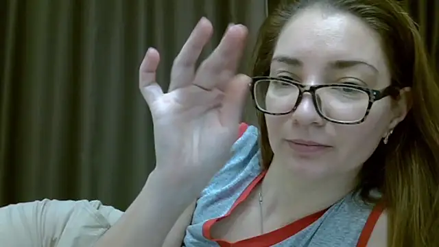 Ashleyspice online show from December 20, 2024, 8:06 am