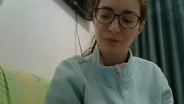 Ashleyspice online show from February 9, 2025, 12:19 pm