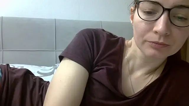 Ashleyspice online show from March 7, 2025, 6:24 am