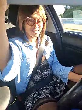 Snapshot of guardami1988 chatting on November 18, 2025, 9:47 am guardami1988 online show from November 18, 2025, 9:47 am