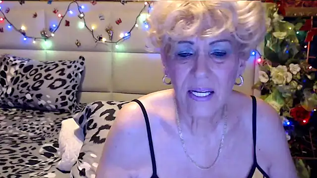 HappyWomanOn online show from November 12, 2025, 7:20 am