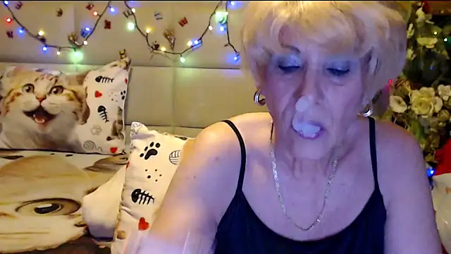 HappyWomanOn online show from December 16, 2025, 9:58 am