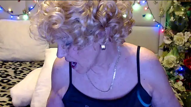 HappyWomanOn online show from January 17, 2026, 10:20 am
