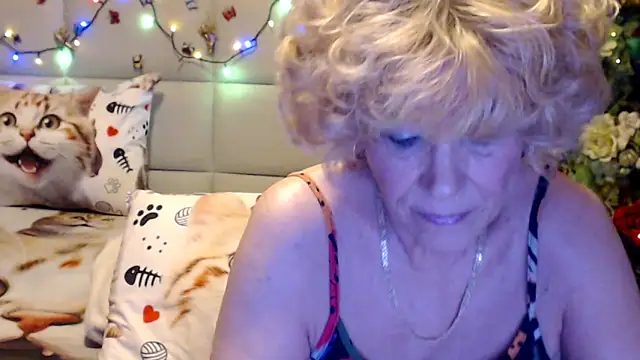 HappyWomanOn online show from March 24, 2026, 10:42 am