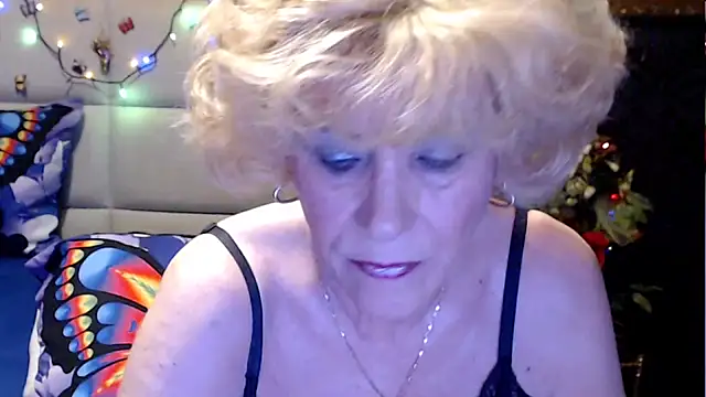 HappyWomanOn online show from May 6, 2026, 9:36 am