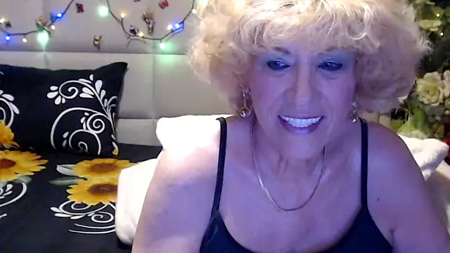 HappyWomanOn online show from May 24, 2026, 9:25 am
