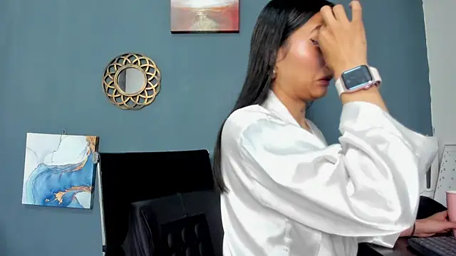 Snapshot of nia__white chatting on December 11, 2024, 4:09 pm nia  white online show from December 11, 2024, 4:09 pm