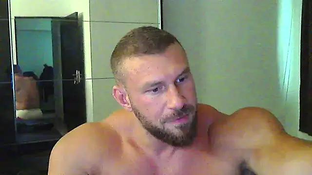 Snapshot of muscularkevin chatting on July 3, 2026, 1:17 pm muscularkevin online show from July 3, 2026, 1:17 pm