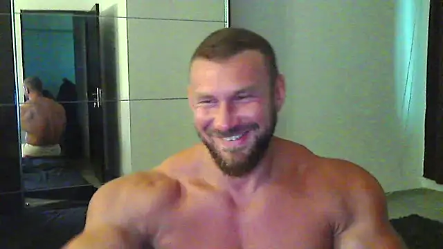 Snapshot of muscularkevin chatting on July 7, 2026, 1:15 pm muscularkevin online show from July 7, 2026, 1:15 pm