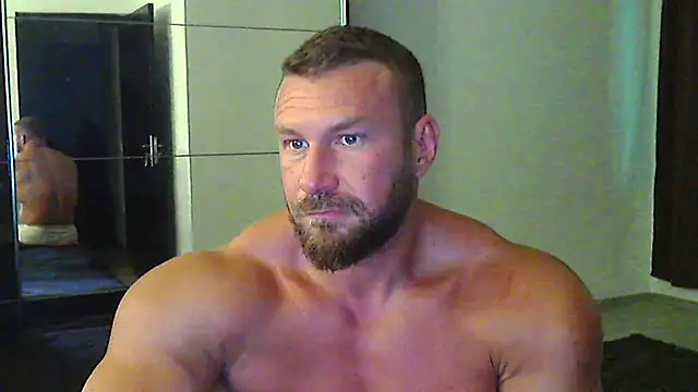 Snapshot of muscularkevin chatting on July 8, 2026, 3:33 am muscularkevin online show from July 8, 2026, 3:33 am