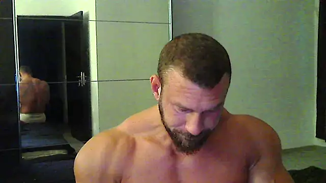 Snapshot of muscularkevin chatting on July 16, 2026, 3:01 am muscularkevin online show from July 16, 2026, 3:01 am