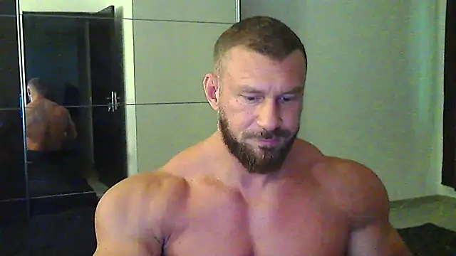 Snapshot of muscularkevin chatting on July 22, 2026, 3:31 am muscularkevin online show from July 22, 2026, 3:31 am
