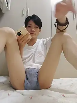 kennyassss online show from June 18, 2026, 3:05 pm