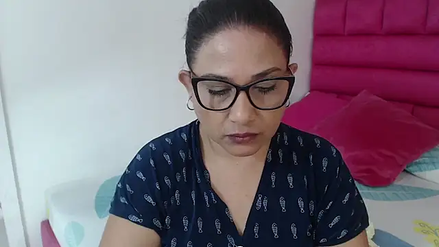 Katha Marck online show from May 25, 2026, 12:55 pm