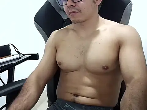 MILCARITAS3 online show from March 27, 2026, 4:51 am