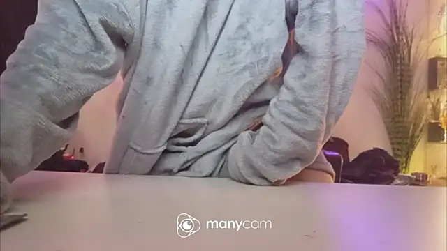 Snapshot of der_dino30 chatting on April 5, 2026, 5:15 am der dino30 online show from April 5, 2026, 5:15 am